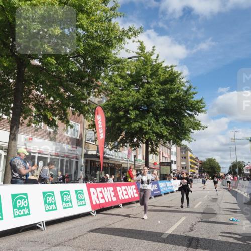 15.09.2024 - PSD Bank Halbmarathon Miley Keyser http://msf.ph/oto/7076855 15.09.2024 12:35:33 Ziel 1504, 2207, 2286, 2324, 3071, 3178, 3300, 3329, 3335, 3468 meine-sportfotos.de