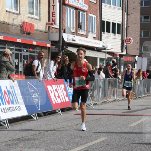 15.09.2024 - PSD Bank Halbmarathon Michael Strokosch http://msf.ph/oto/7076856 15.09.2024 11:09:53 Ziel 470, 473, 480, 490, 504, 514, 531 meine-sportfotos.de