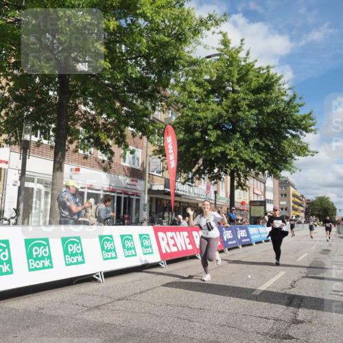 15.09.2024 - PSD Bank Halbmarathon Miley Keyser http://msf.ph/oto/7076868 15.09.2024 12:35:34 Ziel 1504, 2207, 2286, 2324, 3071, 3178, 3300, 3329, 3335, 3468 meine-sportfotos.de