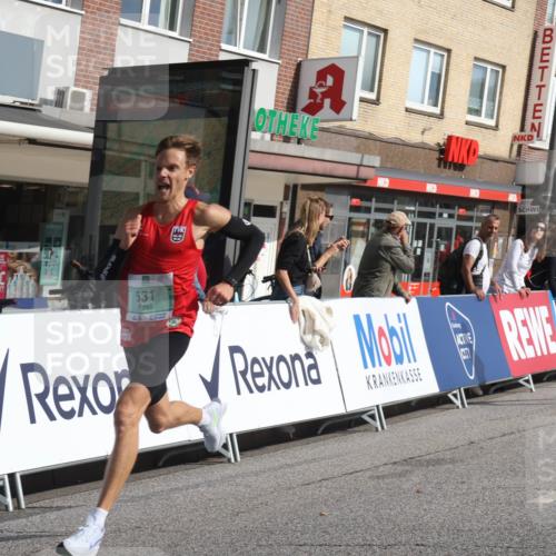 15.09.2024 - PSD Bank Halbmarathon Michael Strokosch http://msf.ph/oto/7076870 15.09.2024 11:09:54 Ziel 470, 473, 480, 490, 504, 514, 531 meine-sportfotos.de