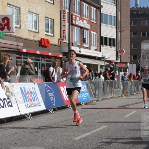 15.09.2024 - PSD Bank Halbmarathon Michael Strokosch http://msf.ph/oto/7076895 15.09.2024 11:09:55 Ziel 470, 473, 480, 490, 504, 514, 531 meine-sportfotos.de