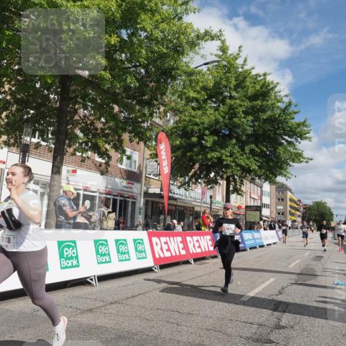 15.09.2024 - PSD Bank Halbmarathon Miley Keyser http://msf.ph/oto/7076896 15.09.2024 12:35:35 Ziel 1504, 2207, 2286, 2324, 3071, 3178, 3300, 3329, 3335, 3468 meine-sportfotos.de