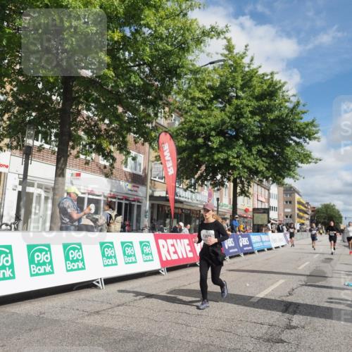 15.09.2024 - PSD Bank Halbmarathon Miley Keyser http://msf.ph/oto/7076911 15.09.2024 12:35:35 Ziel 1504, 2207, 2286, 2324, 3071, 3178, 3300, 3329, 3335, 3468 meine-sportfotos.de