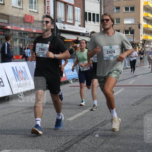 15.09.2024 - PSD Bank Halbmarathon Michael Strokosch http://msf.ph/oto/7076923 15.09.2024 12:17:51 Ziel 2169, 2298, 2424, 2549, 2762, 2916, 2971, 2991, 3070, 3084, 3137, 3260, 3382, 3498 meine-sportfotos.de