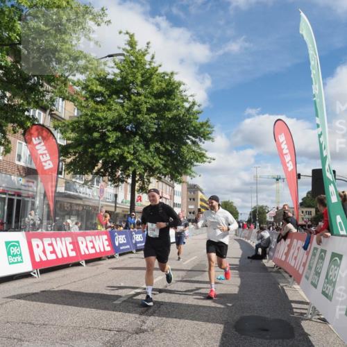 15.09.2024 - PSD Bank Halbmarathon Miley Keyser http://msf.ph/oto/7076961 15.09.2024 12:35:40 Ziel 1504, 1895, 2257, 2286, 3071, 3178, 3300, 3329, 3468 meine-sportfotos.de