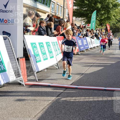 15.09.2024 - PSD Bank Halbmarathon Strokosch-Dieckow http://msf.ph/oto/7076968 15.09.2024 10:30:18 Ziel 3, 32, 63, 97, 127, 129, 156, 171, 218, 246, 252, 264, 281, 289, 306 meine-sportfotos.de