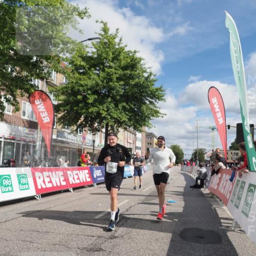 15.09.2024 - PSD Bank Halbmarathon Miley Keyser http://msf.ph/oto/7076972 15.09.2024 12:35:40 Ziel 1504, 1895, 2257, 2286, 3071, 3178, 3300, 3329, 3468 meine-sportfotos.de