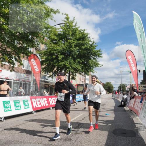 15.09.2024 - PSD Bank Halbmarathon Miley Keyser http://msf.ph/oto/7076985 15.09.2024 12:35:40 Ziel 1504, 1895, 2257, 2286, 3071, 3178, 3300, 3329, 3468 meine-sportfotos.de