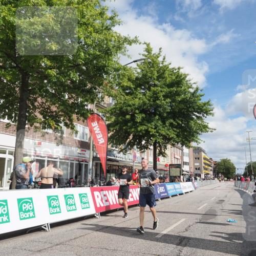 15.09.2024 - PSD Bank Halbmarathon Miley Keyser http://msf.ph/oto/7077006 15.09.2024 12:35:42 Ziel 1504, 1895, 2257, 2286, 3071, 3178, 3329 meine-sportfotos.de