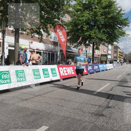 15.09.2024 - PSD Bank Halbmarathon Miley Keyser http://msf.ph/oto/7077064 15.09.2024 12:36:18 Ziel 2302, 2380 meine-sportfotos.de