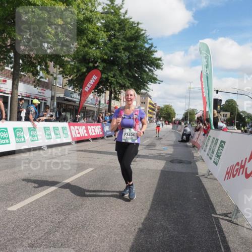 15.09.2024 - PSD Bank Halbmarathon Miley Keyser http://msf.ph/oto/7077106 15.09.2024 12:36:41 Ziel 1978, 3404, 3411 meine-sportfotos.de