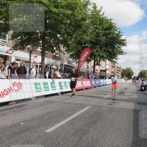 15.09.2024 - PSD Bank Halbmarathon Miley Keyser http://msf.ph/oto/7077115 15.09.2024 12:36:44 Ziel 1978, 3404, 3411 meine-sportfotos.de