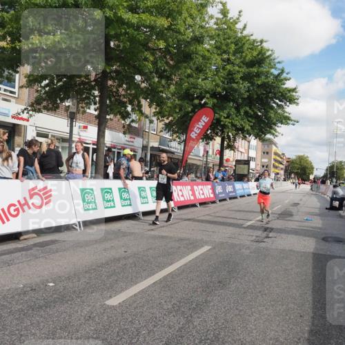 15.09.2024 - PSD Bank Halbmarathon Miley Keyser http://msf.ph/oto/7077124 15.09.2024 12:36:44 Ziel 1978, 3404, 3411 meine-sportfotos.de