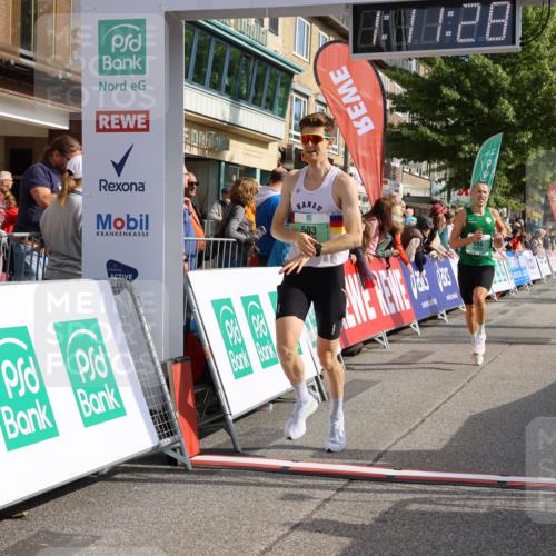 15.09.2024 - PSD Bank Halbmarathon Strokosch-Dieckow http://msf.ph/oto/7077139 15.09.2024 11:12:19 Ziel 503, 506, 526, 530, 537, 545 meine-sportfotos.de