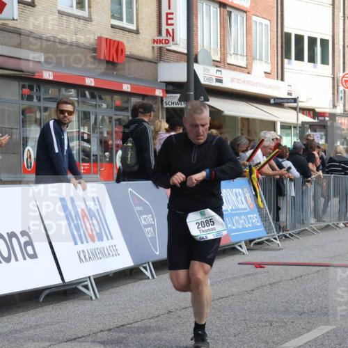 15.09.2024 - PSD Bank Halbmarathon Michael Strokosch http://msf.ph/oto/7077154 15.09.2024 12:18:10 Ziel 789, 1713, 1959, 2085, 2351, 3048, 3064, 3074, 3095, 3137, 3208, 3382 meine-sportfotos.de