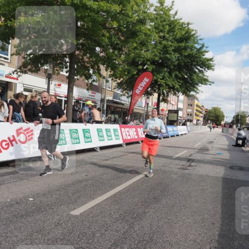 15.09.2024 - PSD Bank Halbmarathon Miley Keyser http://msf.ph/oto/7077155 15.09.2024 12:36:46 Ziel 1978, 2317, 3404, 3411 meine-sportfotos.de