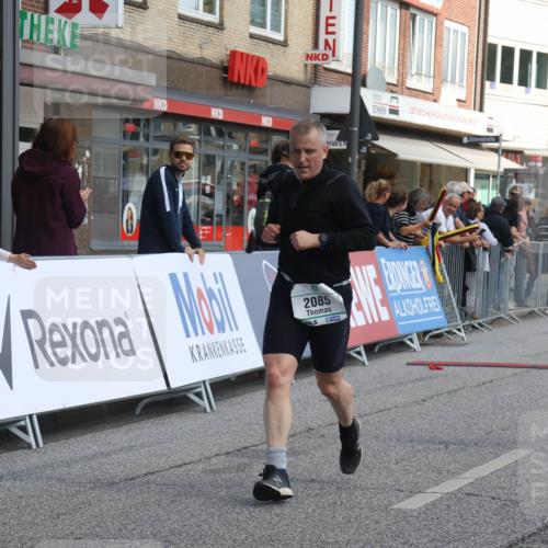 15.09.2024 - PSD Bank Halbmarathon Michael Strokosch http://msf.ph/oto/7077157 15.09.2024 12:18:10 Ziel 789, 1713, 1959, 2085, 2351, 3048, 3064, 3074, 3095, 3137, 3208, 3382 meine-sportfotos.de