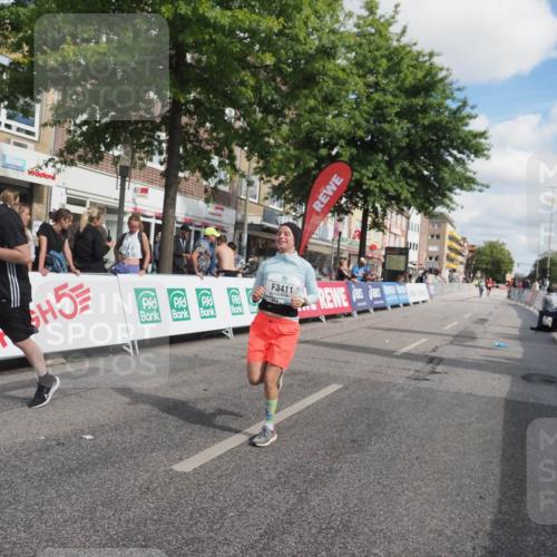15.09.2024 - PSD Bank Halbmarathon Miley Keyser http://msf.ph/oto/7077177 15.09.2024 12:36:46 Ziel 1978, 2317, 3404, 3411 meine-sportfotos.de