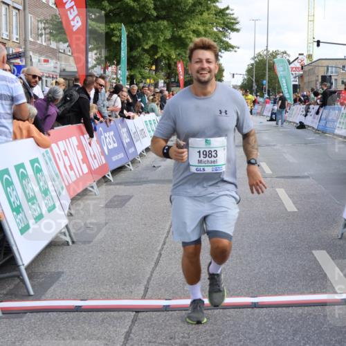 15.09.2024 - PSD Bank Halbmarathon Strokosch-Dieckow http://msf.ph/oto/7077196 15.09.2024 12:34:05 Ziel 1983, 2331, 3107, 3433, 3451 meine-sportfotos.de