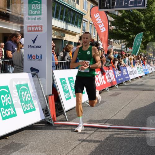 15.09.2024 - PSD Bank Halbmarathon Strokosch-Dieckow http://msf.ph/oto/7077217 15.09.2024 11:12:20 Ziel 503, 506, 526, 530, 537, 545 meine-sportfotos.de