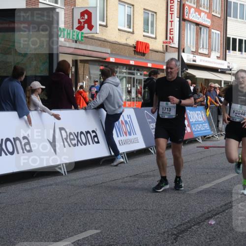 15.09.2024 - PSD Bank Halbmarathon Michael Strokosch http://msf.ph/oto/7077242 15.09.2024 12:18:18 Ziel 1713, 2085, 2154, 2351, 3048, 3064, 3095, 3136 meine-sportfotos.de