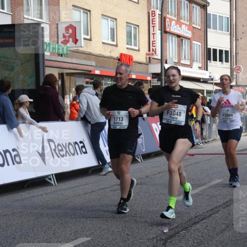 15.09.2024 - PSD Bank Halbmarathon Michael Strokosch http://msf.ph/oto/7077251 15.09.2024 12:18:18 Ziel 1713, 2085, 2154, 2351, 3048, 3064, 3095, 3136 meine-sportfotos.de
