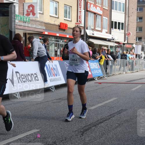 15.09.2024 - PSD Bank Halbmarathon Michael Strokosch http://msf.ph/oto/7077264 15.09.2024 12:18:19 Ziel 1713, 2085, 2154, 2351, 3048, 3064, 3095, 3136 meine-sportfotos.de