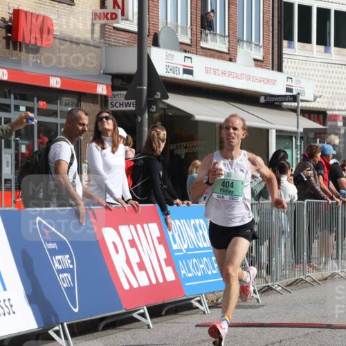 15.09.2024 - PSD Bank Halbmarathon Michael Strokosch http://msf.ph/oto/7077271 15.09.2024 11:10:35 Ziel 404, 512, 520, 840 meine-sportfotos.de