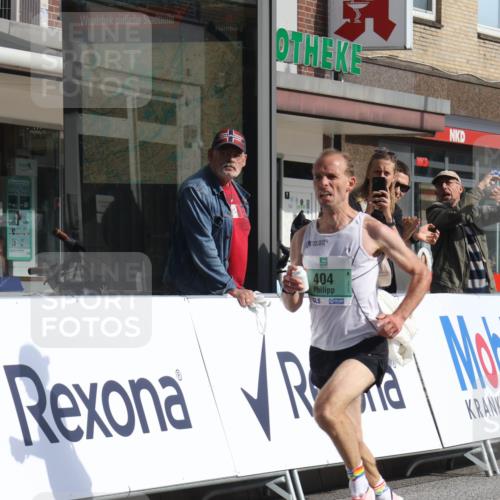 15.09.2024 - PSD Bank Halbmarathon Michael Strokosch http://msf.ph/oto/7077294 15.09.2024 11:10:36 Ziel 404, 511, 512, 520, 840 meine-sportfotos.de