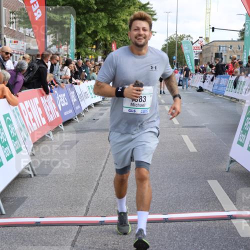 15.09.2024 - PSD Bank Halbmarathon Strokosch-Dieckow http://msf.ph/oto/7077299 15.09.2024 12:34:05 Ziel 1983, 2331, 3107, 3433, 3451 meine-sportfotos.de