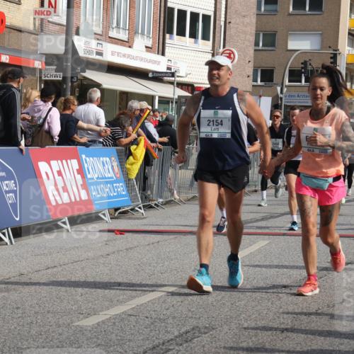 15.09.2024 - PSD Bank Halbmarathon Michael Strokosch http://msf.ph/oto/7077310 15.09.2024 12:18:26 Ziel 802, 1713, 1853, 2016, 2154, 2266, 2351, 2450, 3048, 3064, 3093, 3136, 3141, 3453, 3454, 3472, 3533 meine-sportfotos.de