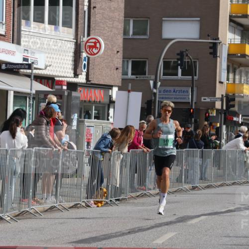 15.09.2024 - PSD Bank Halbmarathon Michael Strokosch http://msf.ph/oto/7077316 15.09.2024 11:10:40 Ziel 404, 511, 512, 520, 840 meine-sportfotos.de