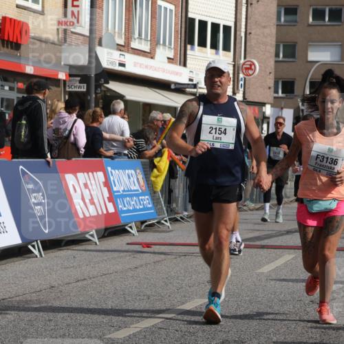 15.09.2024 - PSD Bank Halbmarathon Michael Strokosch http://msf.ph/oto/7077318 15.09.2024 12:18:26 Ziel 802, 1713, 1853, 2016, 2154, 2266, 2351, 2450, 3048, 3064, 3093, 3136, 3141, 3453, 3454, 3472, 3533 meine-sportfotos.de