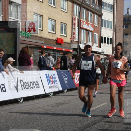 15.09.2024 - PSD Bank Halbmarathon Michael Strokosch http://msf.ph/oto/7077332 15.09.2024 12:18:27 Ziel 802, 1713, 1853, 2016, 2154, 2266, 2351, 2450, 3048, 3064, 3093, 3136, 3141, 3453, 3454, 3472, 3533 meine-sportfotos.de