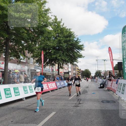 15.09.2024 - PSD Bank Halbmarathon Miley Keyser http://msf.ph/oto/7077347 15.09.2024 12:37:27 Ziel 2742, 2761, 3386 meine-sportfotos.de