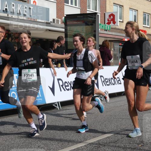 15.09.2024 - PSD Bank Halbmarathon Michael Strokosch http://msf.ph/oto/7077392 15.09.2024 12:18:30 Ziel 802, 1853, 2016, 2154, 2232, 2266, 2450, 3064, 3093, 3136, 3141, 3453, 3454, 3472, 3533 meine-sportfotos.de