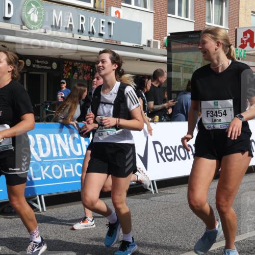 15.09.2024 - PSD Bank Halbmarathon Michael Strokosch http://msf.ph/oto/7077396 15.09.2024 12:18:30 Ziel 802, 1853, 2016, 2154, 2232, 2266, 2450, 3064, 3093, 3136, 3141, 3453, 3454, 3472, 3533 meine-sportfotos.de