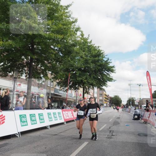 15.09.2024 - PSD Bank Halbmarathon Miley Keyser http://msf.ph/oto/7077397 15.09.2024 12:37:29 Ziel 2742, 2761, 3386 meine-sportfotos.de