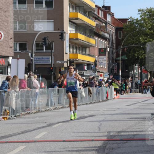 15.09.2024 - PSD Bank Halbmarathon Michael Strokosch http://msf.ph/oto/7077416 15.09.2024 11:10:48 Ziel 404, 481, 511 meine-sportfotos.de