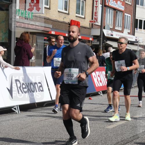 15.09.2024 - PSD Bank Halbmarathon Michael Strokosch http://msf.ph/oto/7077424 15.09.2024 12:18:33 Ziel 802, 1853, 2016, 2023, 2086, 2154, 2232, 2266, 2450, 3093, 3094, 3136, 3141, 3221, 3453, 3454, 3472, 3533 meine-sportfotos.de