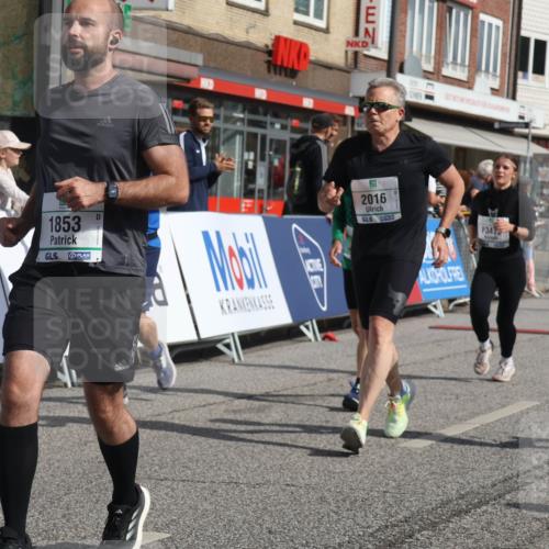 15.09.2024 - PSD Bank Halbmarathon Michael Strokosch http://msf.ph/oto/7077434 15.09.2024 12:18:34 Ziel 802, 1853, 2016, 2023, 2086, 2154, 2232, 2266, 2450, 3093, 3094, 3136, 3141, 3221, 3453, 3454, 3472, 3533 meine-sportfotos.de