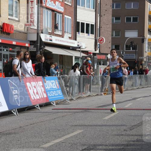 15.09.2024 - PSD Bank Halbmarathon Michael Strokosch http://msf.ph/oto/7077451 15.09.2024 11:10:50 Ziel 481, 511 meine-sportfotos.de