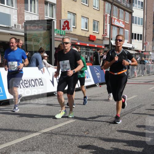 15.09.2024 - PSD Bank Halbmarathon Michael Strokosch http://msf.ph/oto/7077453 15.09.2024 12:18:35 Ziel 802, 1853, 2016, 2023, 2086, 2154, 2232, 2266, 2450, 3093, 3094, 3136, 3141, 3221, 3453, 3454, 3472, 3533 meine-sportfotos.de