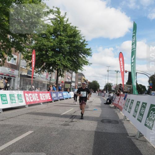 15.09.2024 - PSD Bank Halbmarathon Miley Keyser http://msf.ph/oto/7077494 15.09.2024 12:37:43 Ziel 2381, 2398, 2432, 2742, 3386, 3441, 3481 meine-sportfotos.de