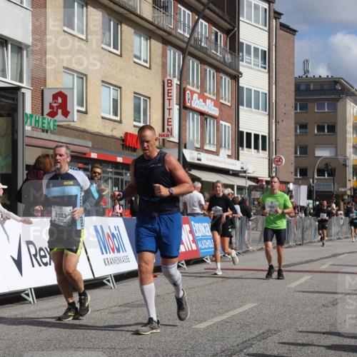 15.09.2024 - PSD Bank Halbmarathon Michael Strokosch http://msf.ph/oto/7077503 15.09.2024 12:18:39 Ziel 802, 1853, 2016, 2023, 2086, 2232, 2266, 2450, 3093, 3094, 3141, 3221, 3453, 3454, 3472, 3533 meine-sportfotos.de