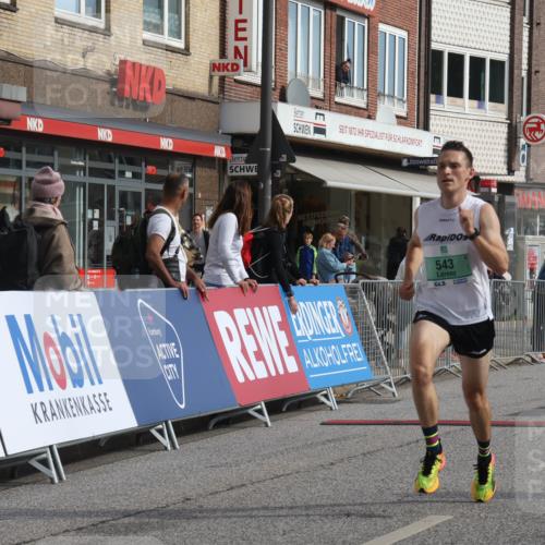 15.09.2024 - PSD Bank Halbmarathon Michael Strokosch http://msf.ph/oto/7077506 15.09.2024 11:11:03 Ziel 481, 513, 523, 524, 543 meine-sportfotos.de