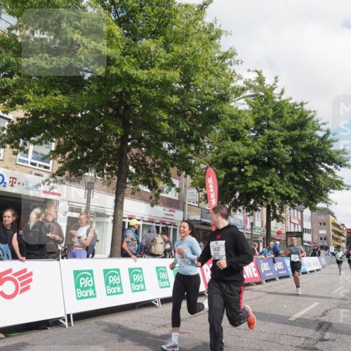 15.09.2024 - PSD Bank Halbmarathon Miley Keyser http://msf.ph/oto/7077529 15.09.2024 12:37:46 Ziel 1816, 2381, 2398, 2432, 2517, 3380, 3441, 3481 meine-sportfotos.de