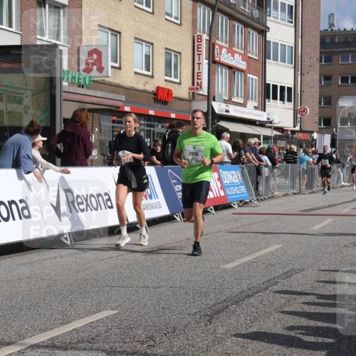 15.09.2024 - PSD Bank Halbmarathon Michael Strokosch http://msf.ph/oto/7077535 15.09.2024 12:18:41 Ziel 802, 1853, 2016, 2023, 2086, 2149, 2232, 2266, 2450, 3093, 3094, 3221, 3472, 3533 meine-sportfotos.de
