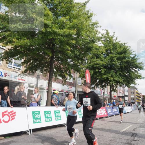 15.09.2024 - PSD Bank Halbmarathon Miley Keyser http://msf.ph/oto/7077536 15.09.2024 12:37:46 Ziel 1816, 2381, 2398, 2432, 2517, 3380, 3441, 3481 meine-sportfotos.de
