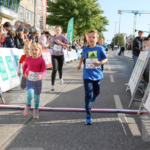15.09.2024 - PSD Bank Halbmarathon Strokosch-Dieckow http://msf.ph/oto/7077542 15.09.2024 10:30:22 Ziel 32, 97, 127, 129, 156, 218, 252, 264, 281, 289, 306 meine-sportfotos.de